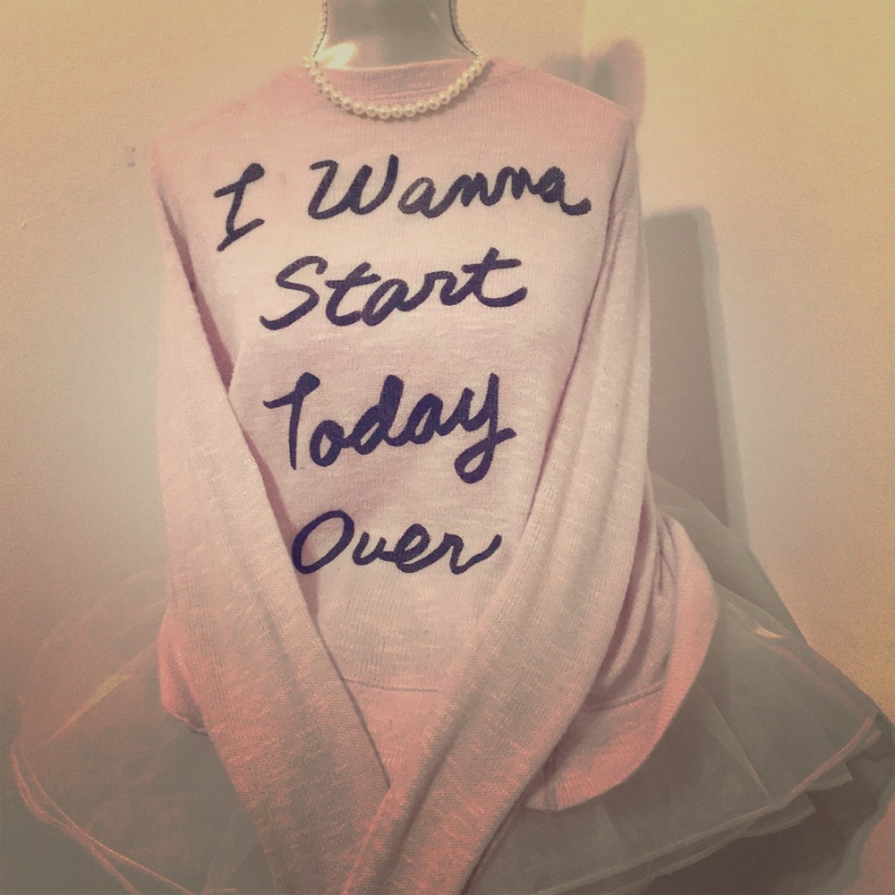 A long-sleeve t-shits.